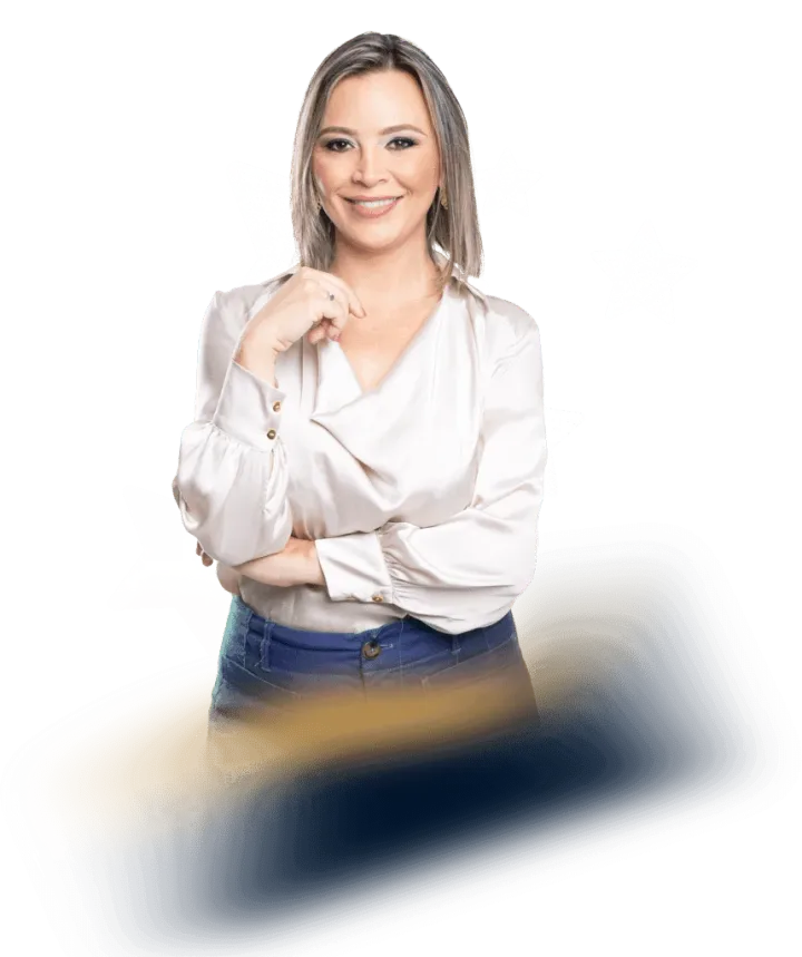 Catalina López con camisa blanca, empresaria y mentora