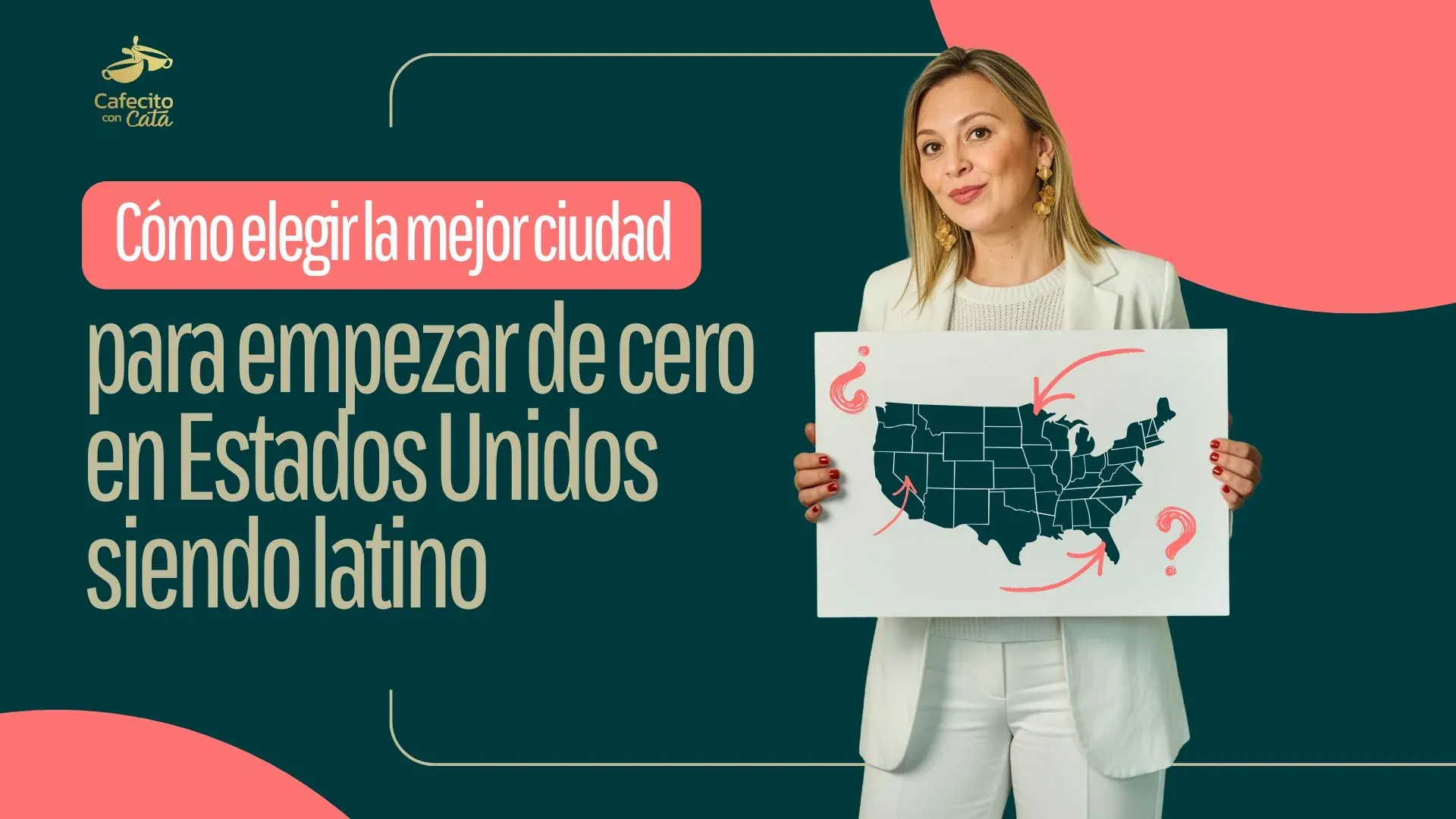 Catalina López sostiene un mapa para explicar cómo elegir ciudad para vivir en Estados Unidos